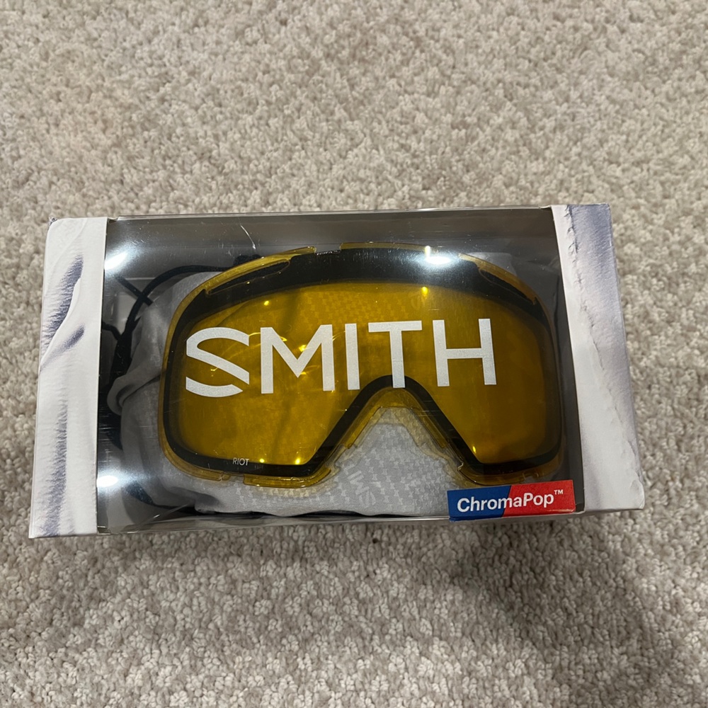Smith ChromoPop Ski Goggles